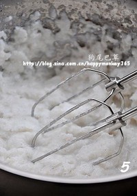 香草荔枝冰激凌的做法 步骤5